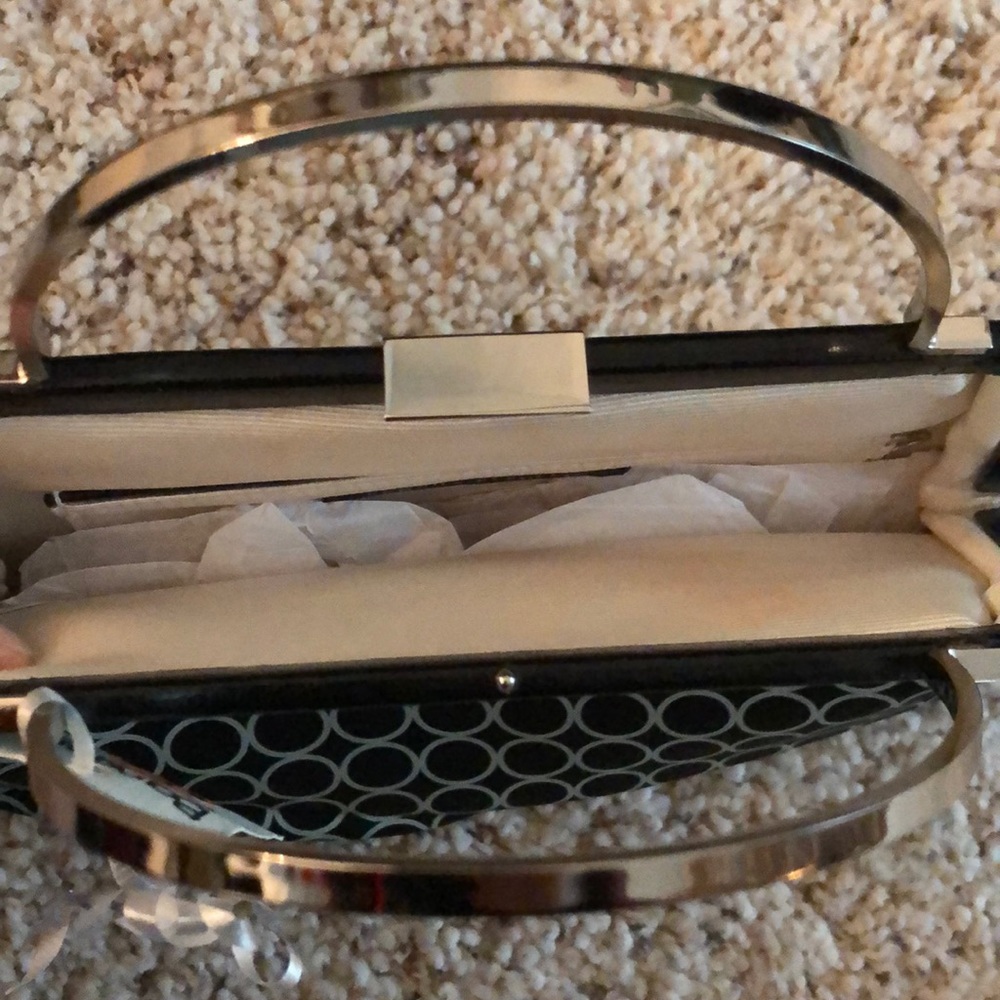 Banana Republic Circle Print Handbag - Picture 9 of 11